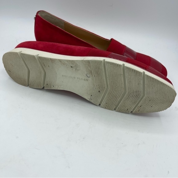 Donald Pliner MAY Red Elastic Stretch Faux Suede Flats Size 7.5 M Women Slip On - Picture 3 of 6